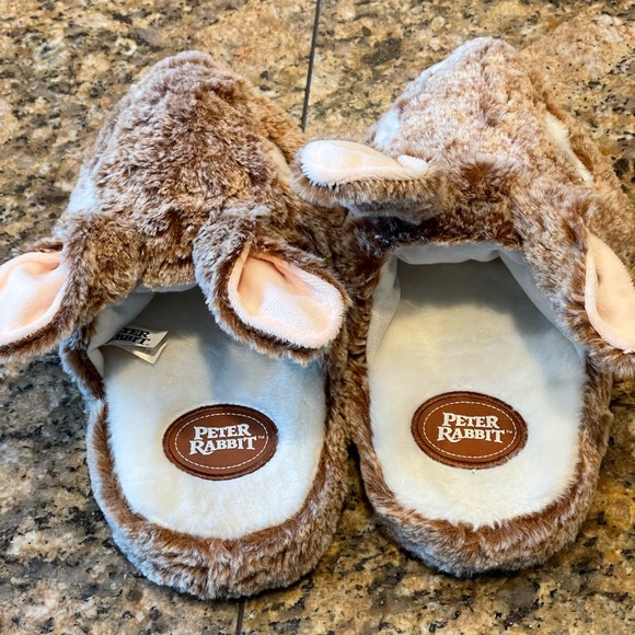 Peter Rabbit Slippers - Picture 4 of 4